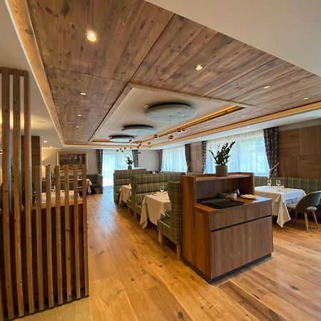 Ciampedie Luxury Alpine Spa Hotel Vigo di Fassa Eksteriør bilde