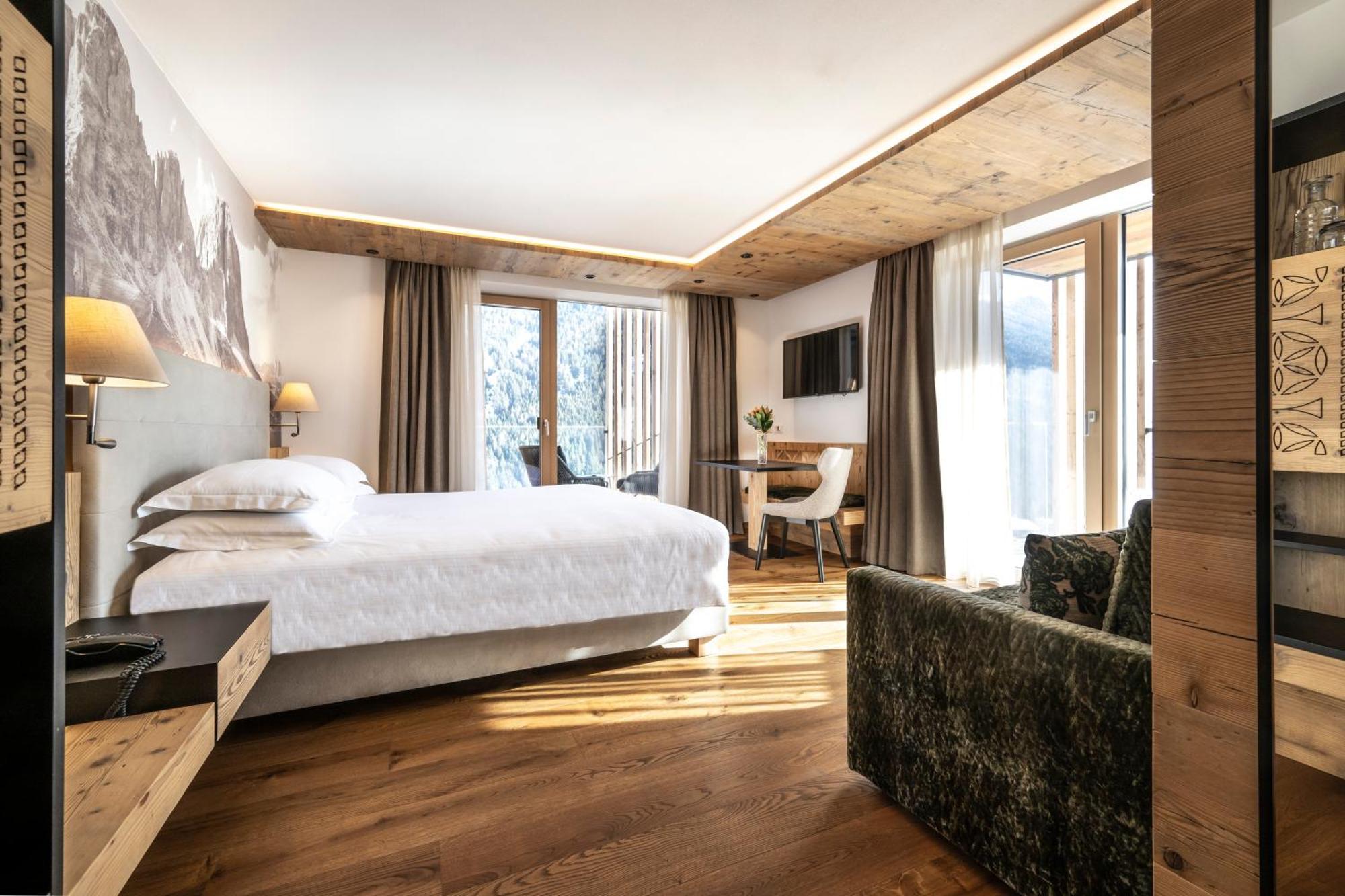 Ciampedie Luxury Alpine Spa Hotel Vigo di Fassa Eksteriør bilde