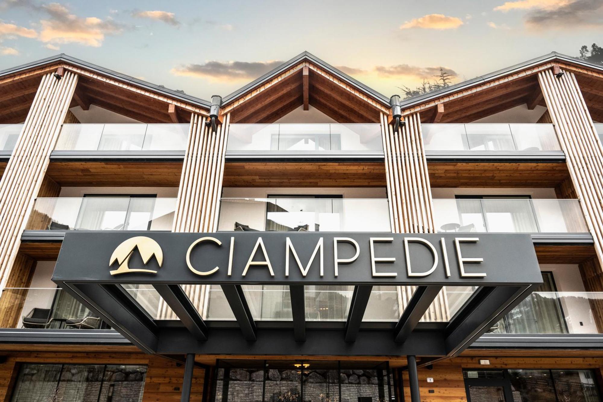 Ciampedie Luxury Alpine Spa Hotel Vigo di Fassa Eksteriør bilde