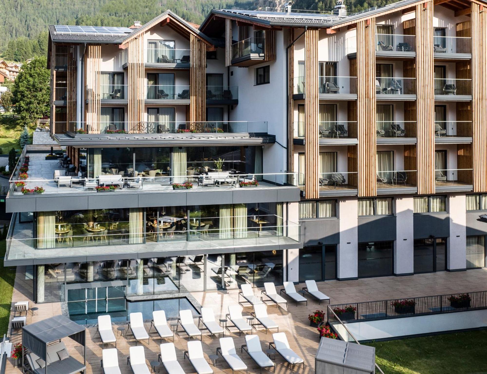 Ciampedie Luxury Alpine Spa Hotel Vigo di Fassa Eksteriør bilde