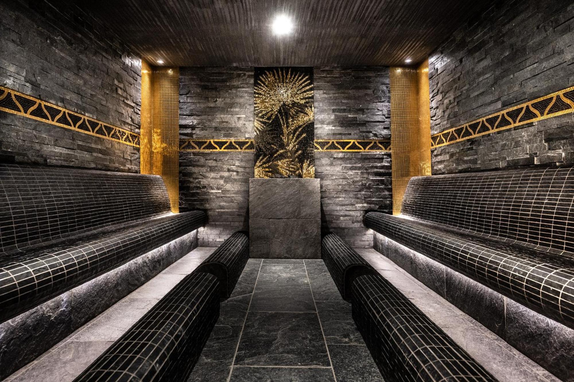Ciampedie Luxury Alpine Spa Hotel Vigo di Fassa Eksteriør bilde
