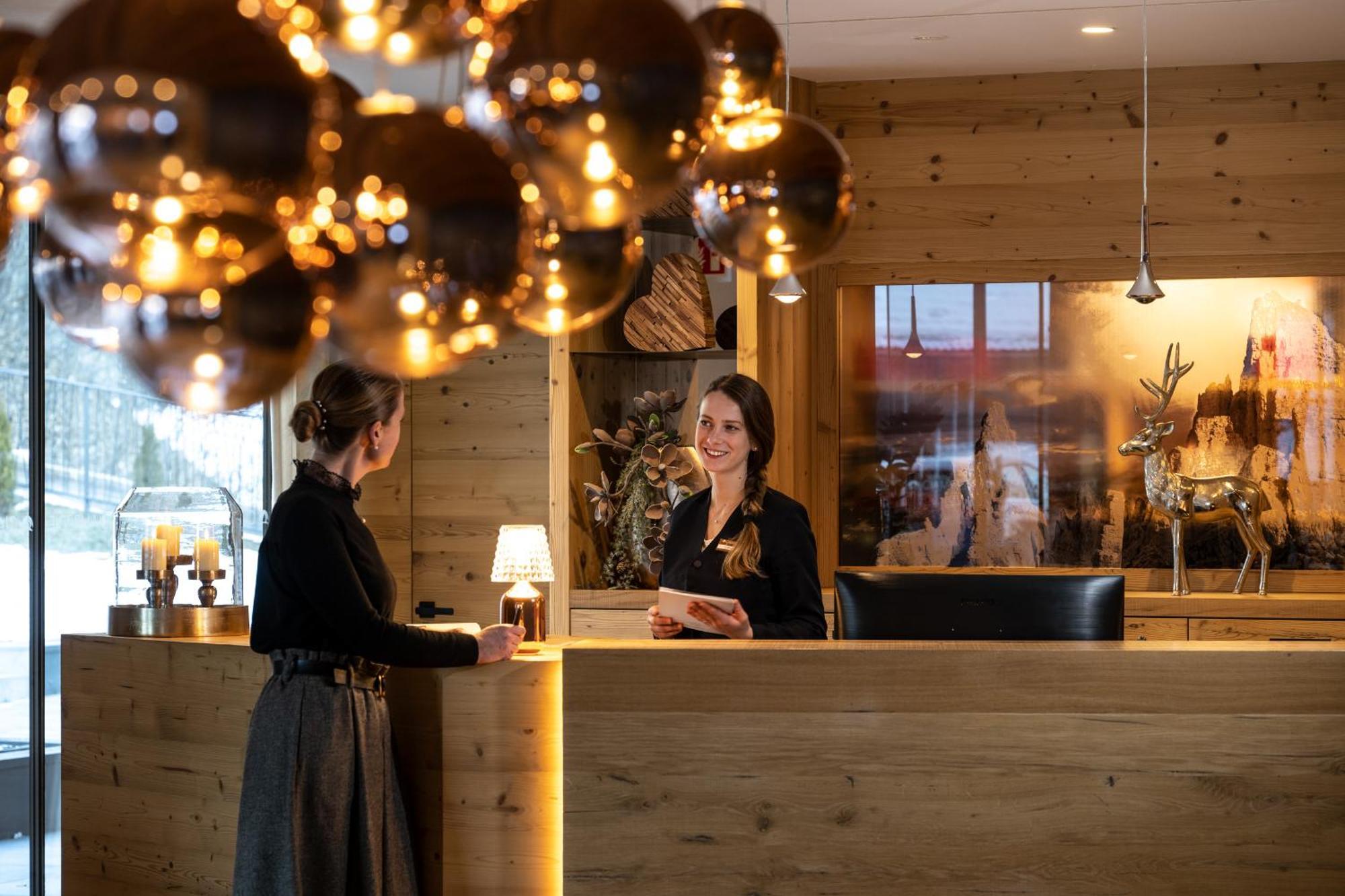 Ciampedie Luxury Alpine Spa Hotel Vigo di Fassa Eksteriør bilde